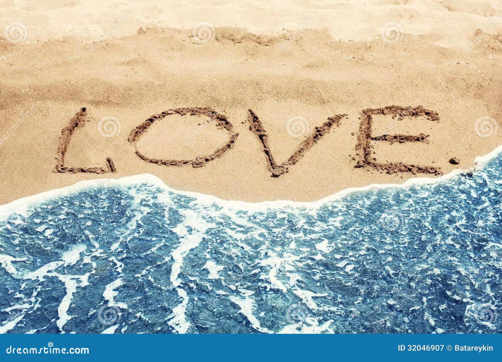 Beschriftung LIEBE Auf Dem Strand Stockbild Bild von rücksortierung