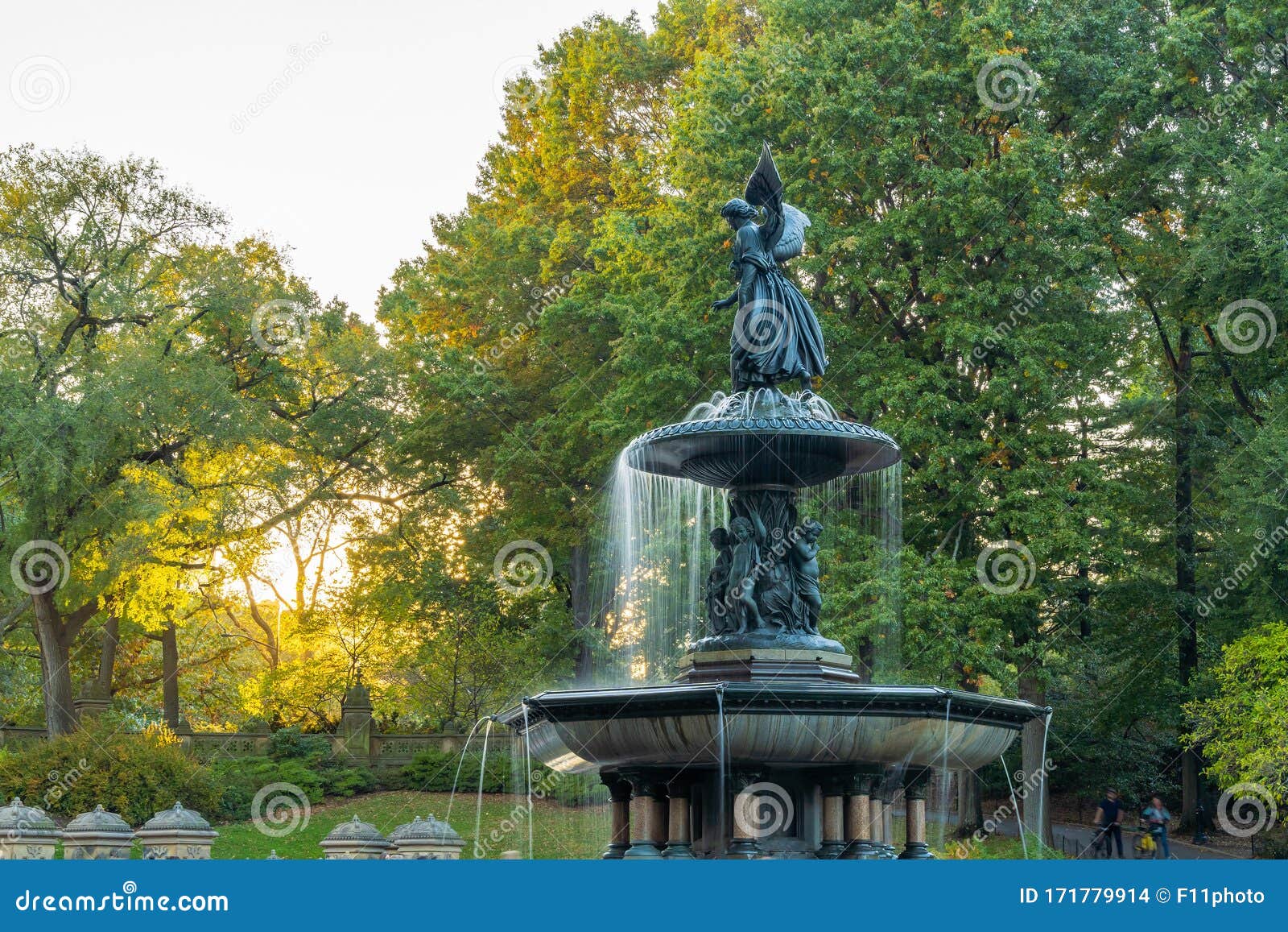 1,534 Central Park Fountain Stock Photos, High-Res Pictures, and Images -  Getty Images