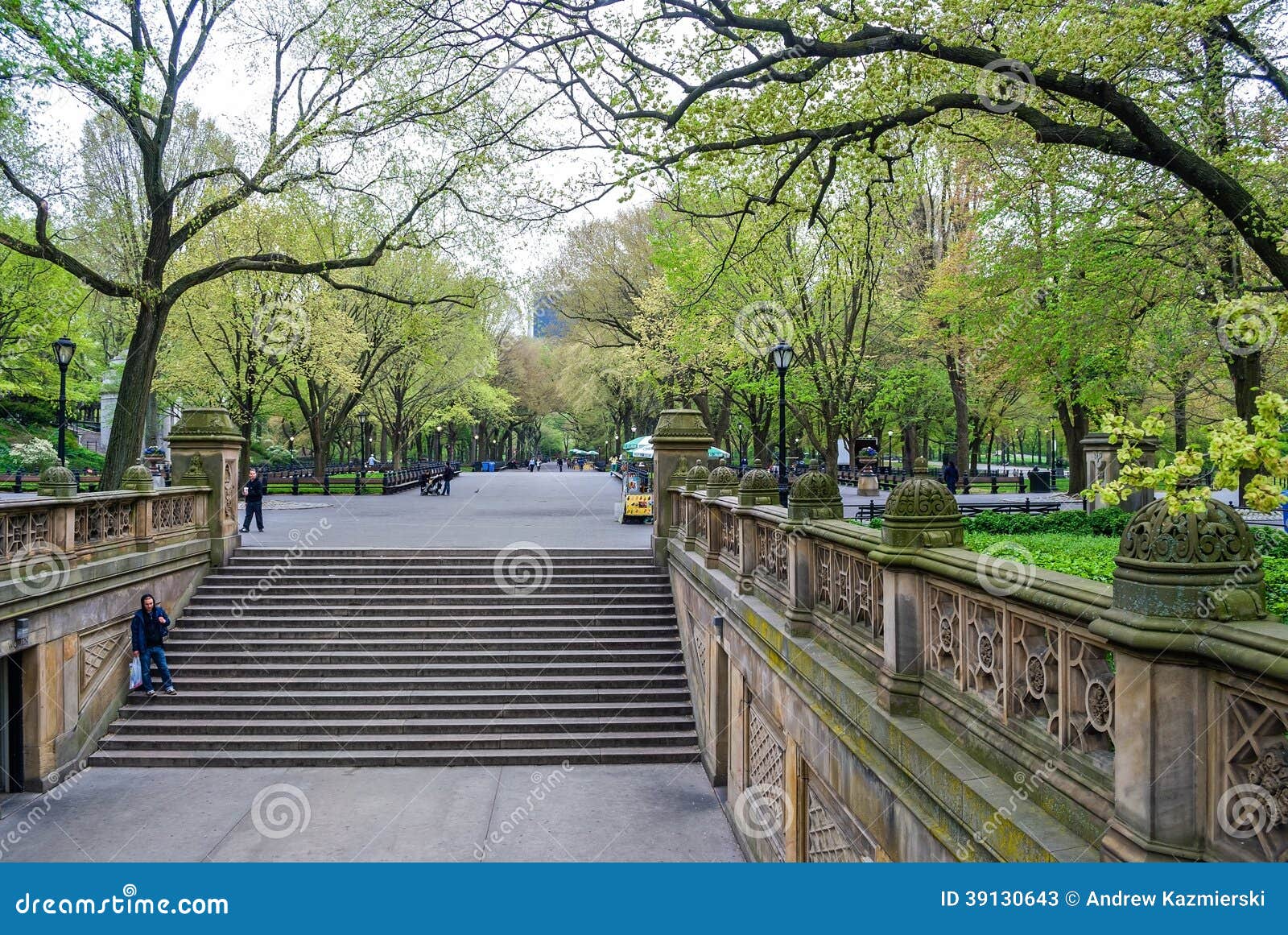 The Mall, Bethesda Terrace & the Loeb Boathouse in New York City -  Attraction