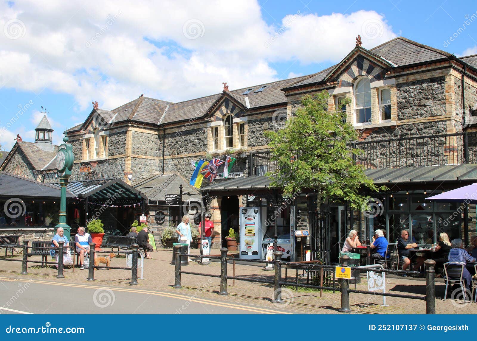 BetwsyCoed Railway Station with Cafe and Shops Editorial Photography