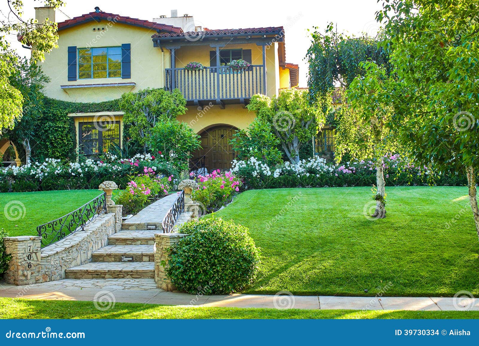 Beverly Hills house stock photo. Image of california - 39730334