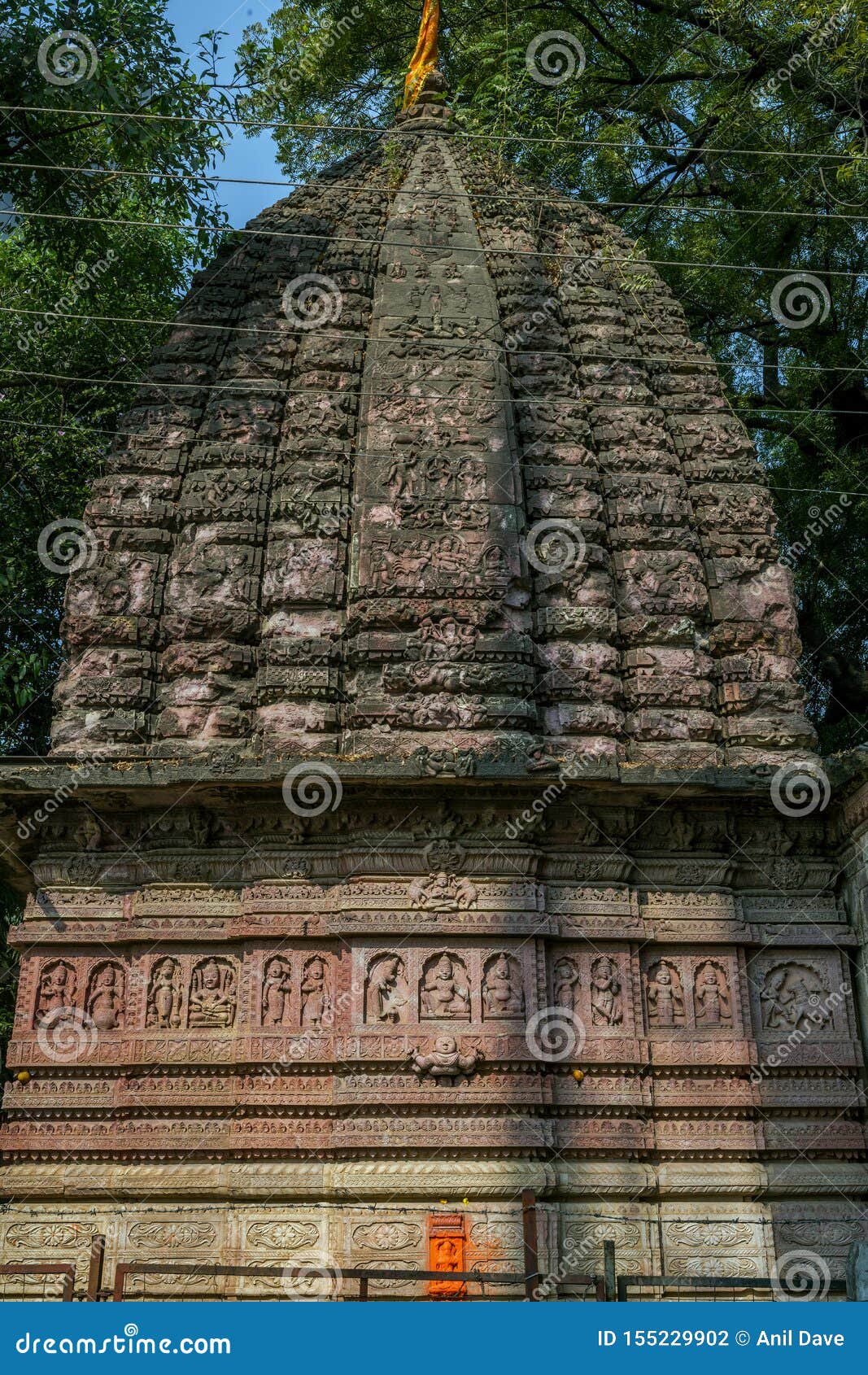 bhonda mahadev temple is an ancient shiva temple located behind aurobindo shrine, tekdi rd, sitabuldi, nagpur, maharashtr