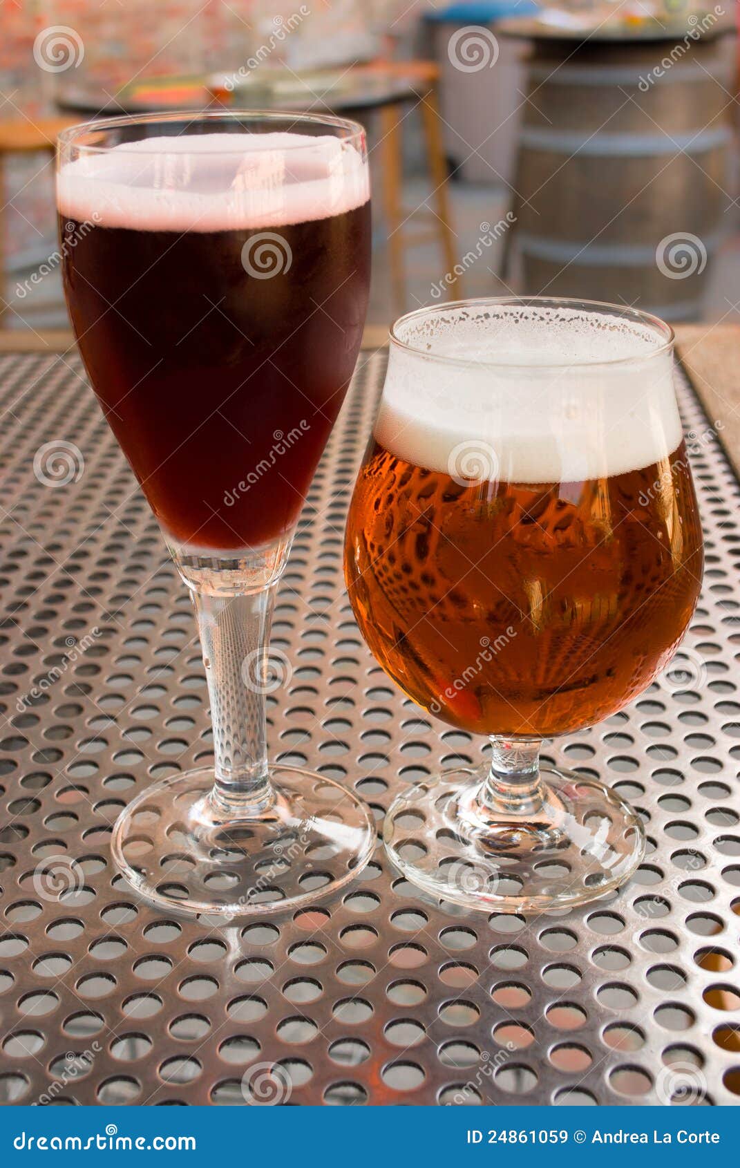 Bière belge image stock. Image du abbaye, saveurs, beauté - 24861059