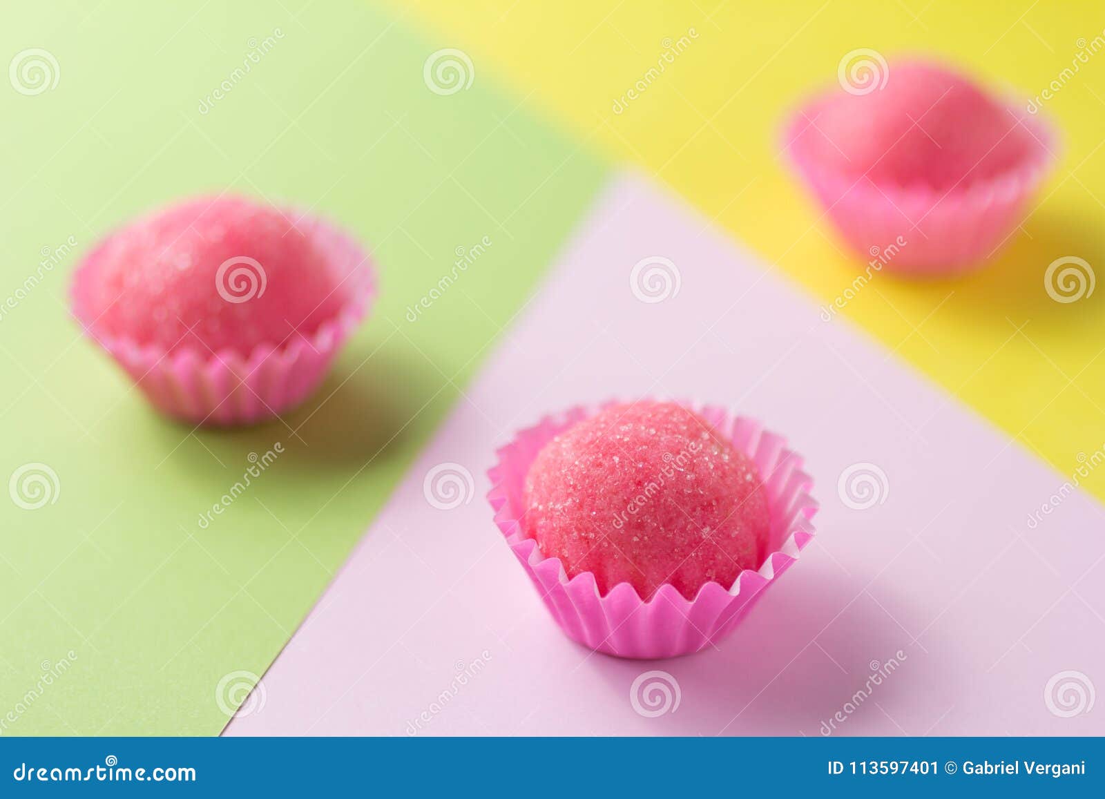 bicho de pe is a strawberry flovoured brazilian candy. children