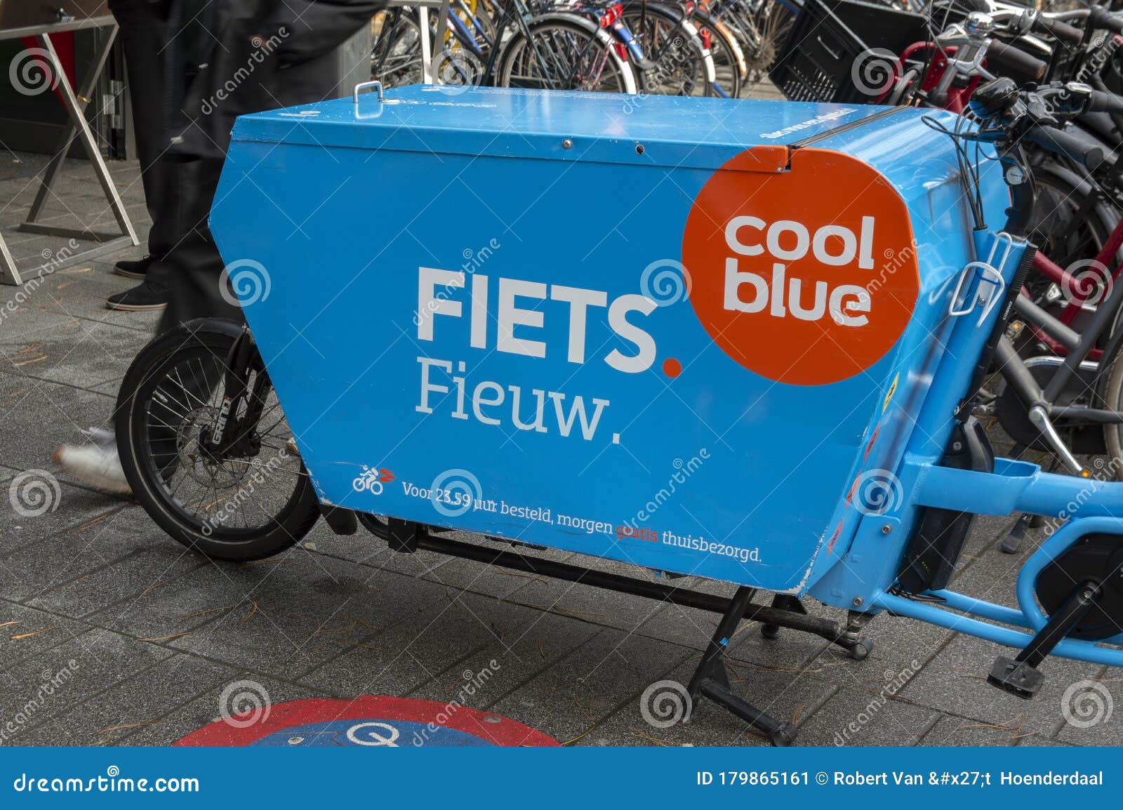 Corporation schoner Barmhartig Bicycle Delivery Service from Coolblue at Amsterdam the Netherlands 2019  Editorial Photo - Image of blue, outdoors: 179865161