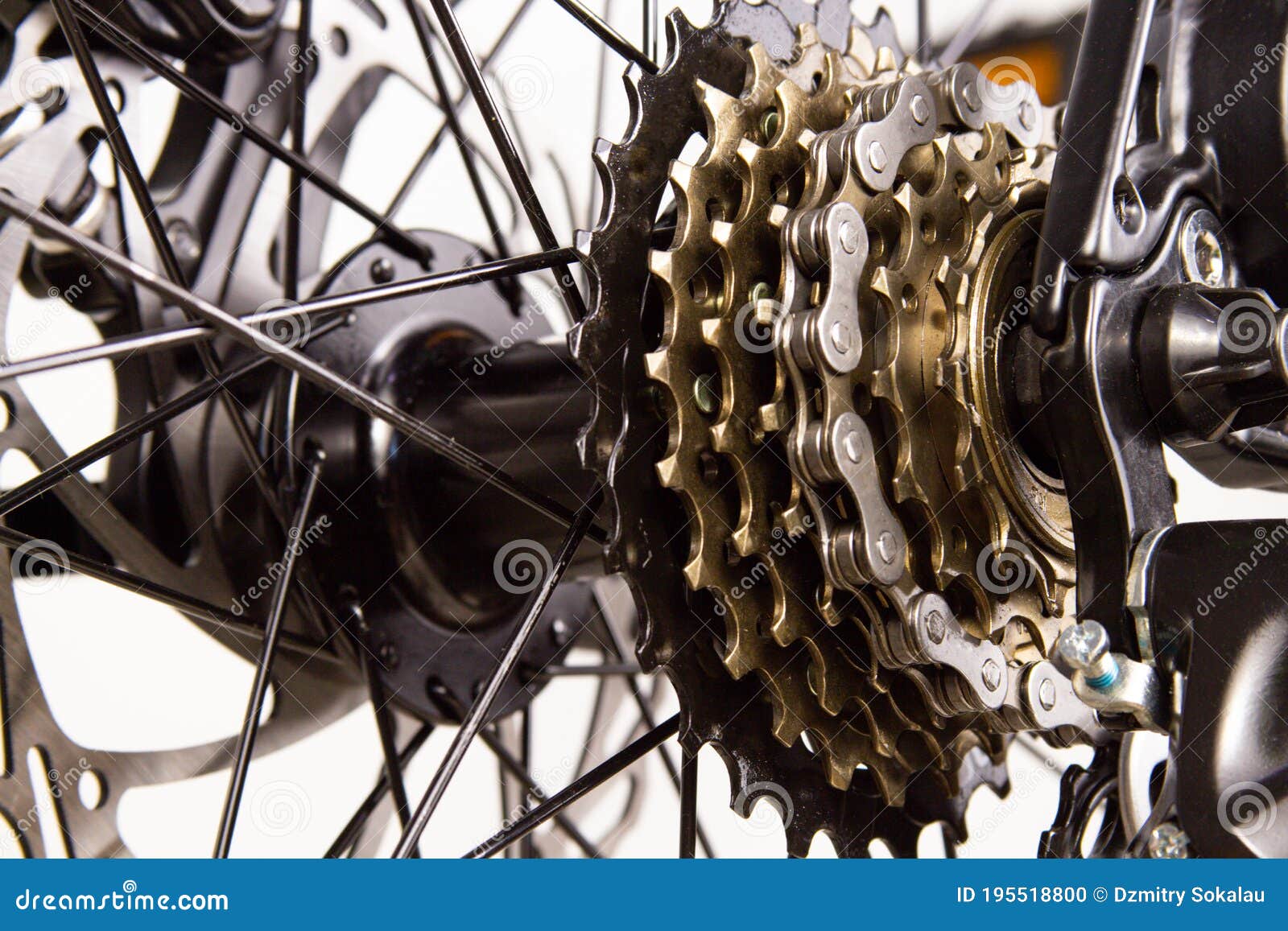 adjusting bicycle spokes