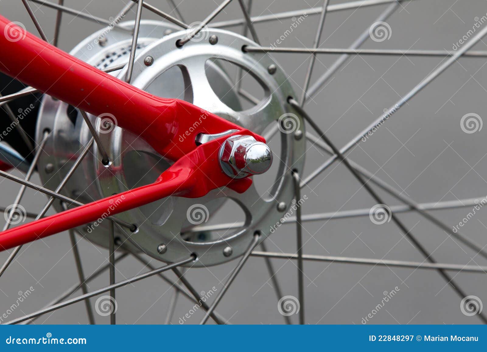 bicycle wheel hub