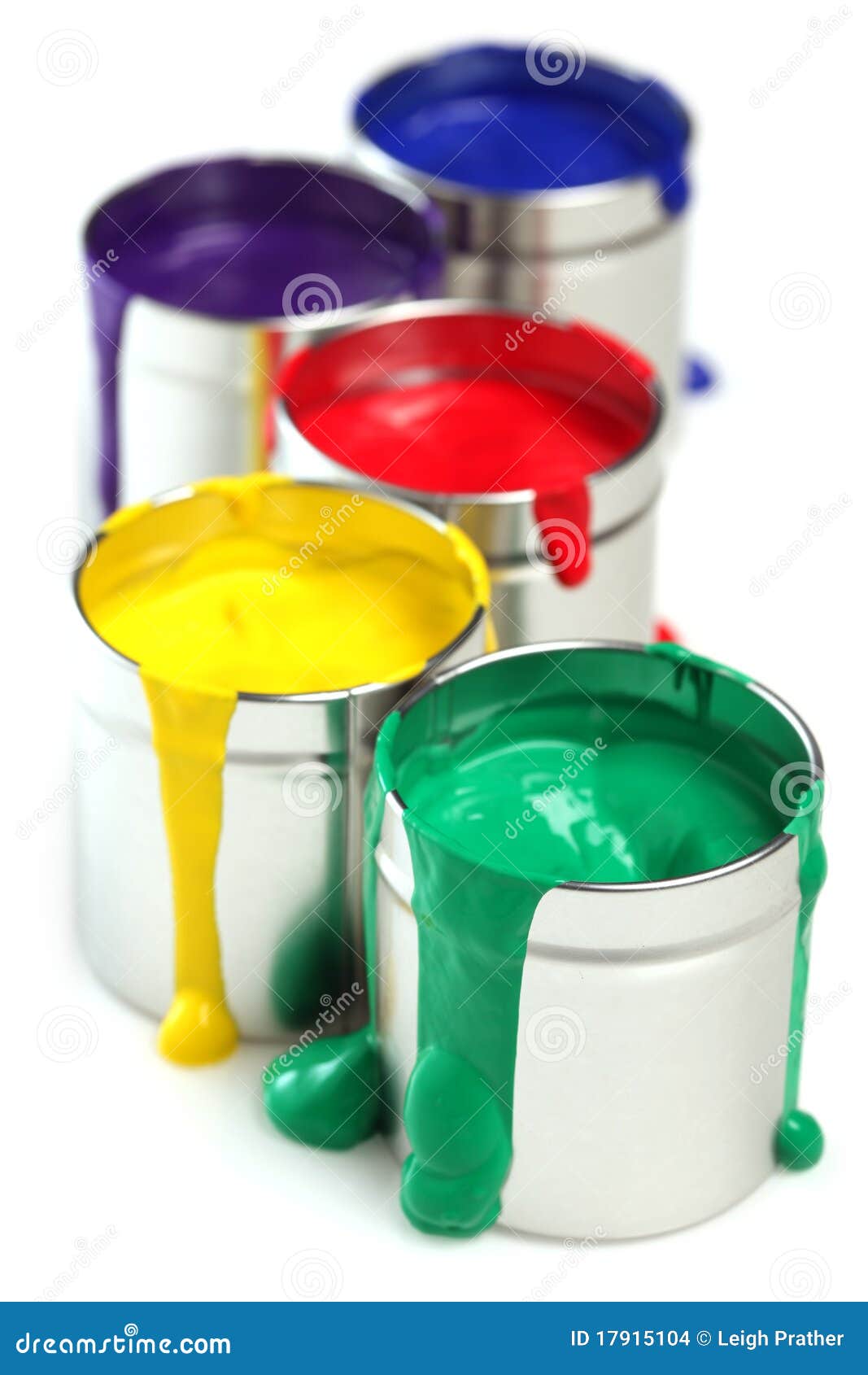 Bidons de peinture photo stock. Image du argent, vert - 17915104