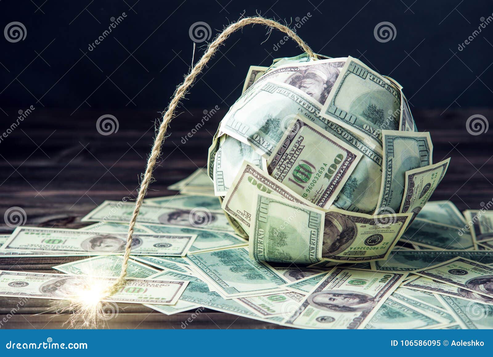 139 Rubbish Bag Money Stock Photos - Free & Royalty-Free Stock Photos from  Dreamstime