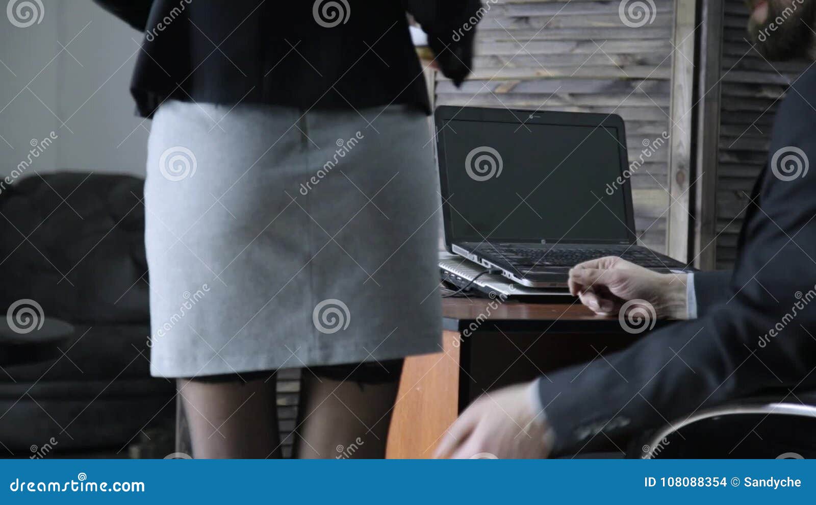 Secretary if harassed by sexy boss.
