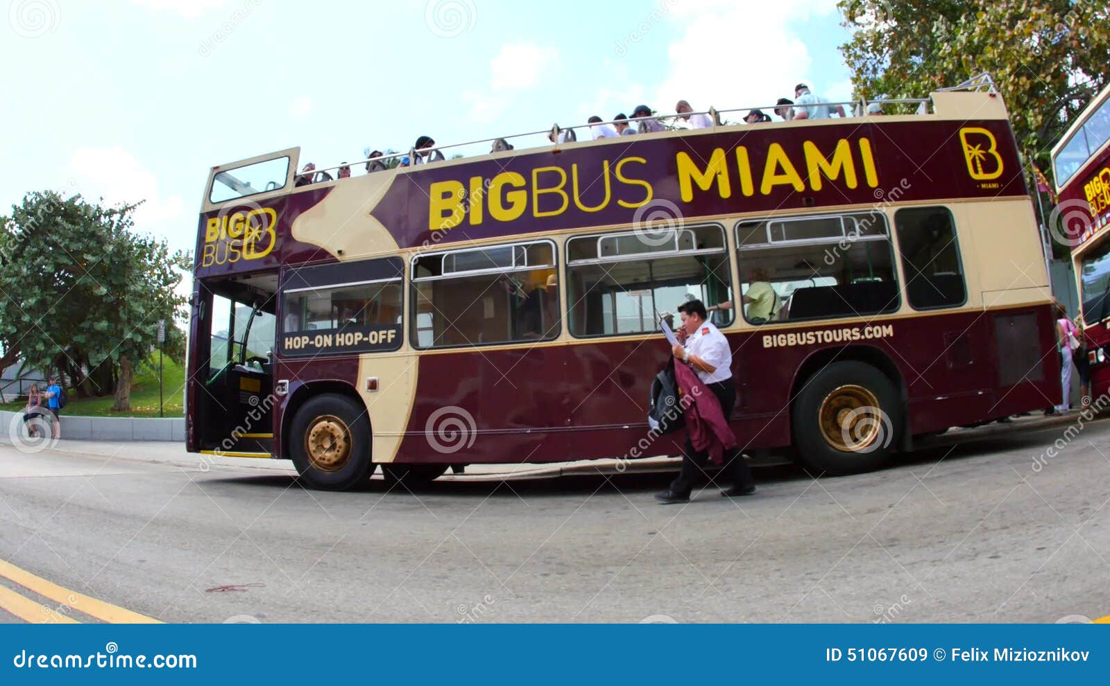 Big Bus Tours Bayside Miami FL Stock Video - Video of rate, hidef: 51067609