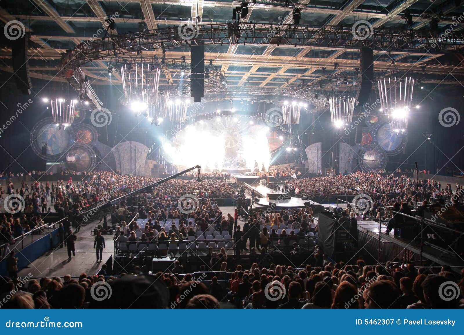 Big concert 2 stock image. Image of musician, happy, club - 5462307