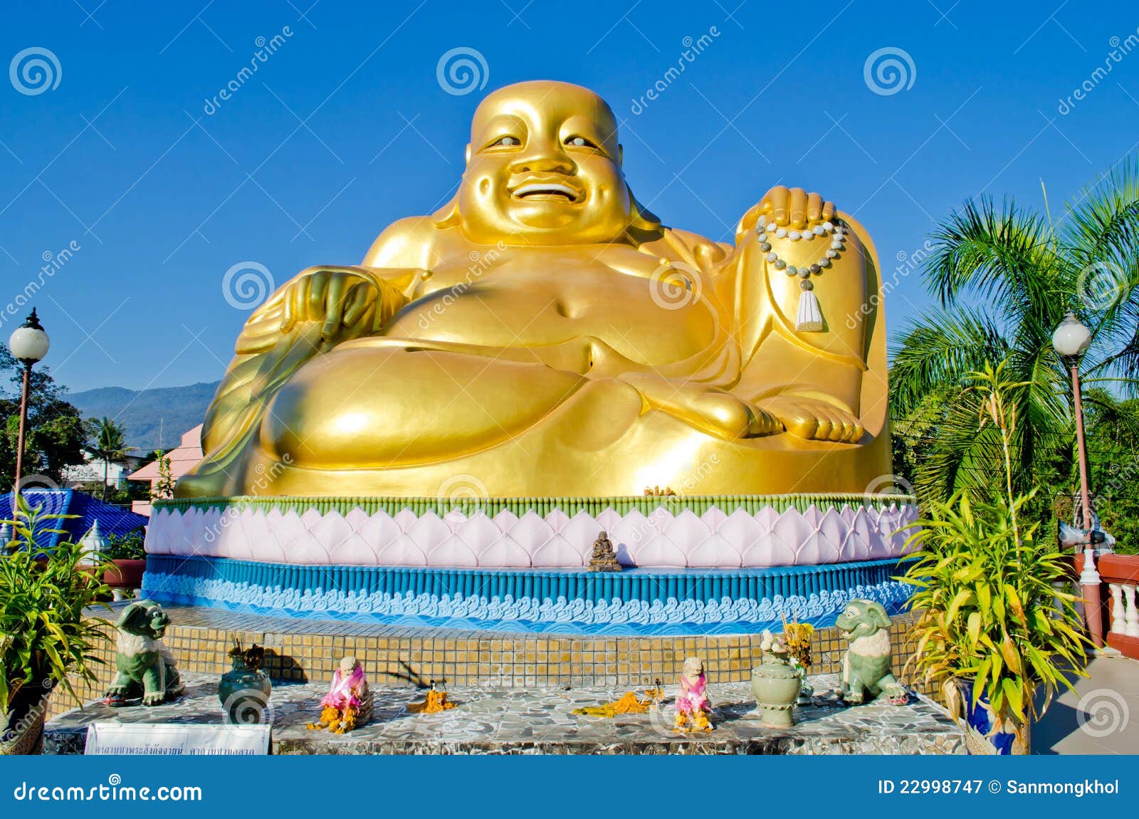 The Big Gold Bhuddha Statue in ChiangMai,TH. Stock Image Image of lannathai, painted 22998747