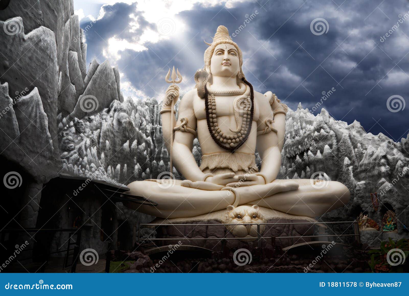 big lord shiva statue in bangalore