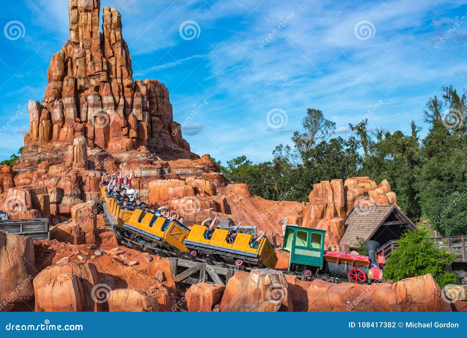 Big Thunder Mountain Railroad at the Magic Kingdom Editorial Photography -  Image of cartoon, destination: 108417382