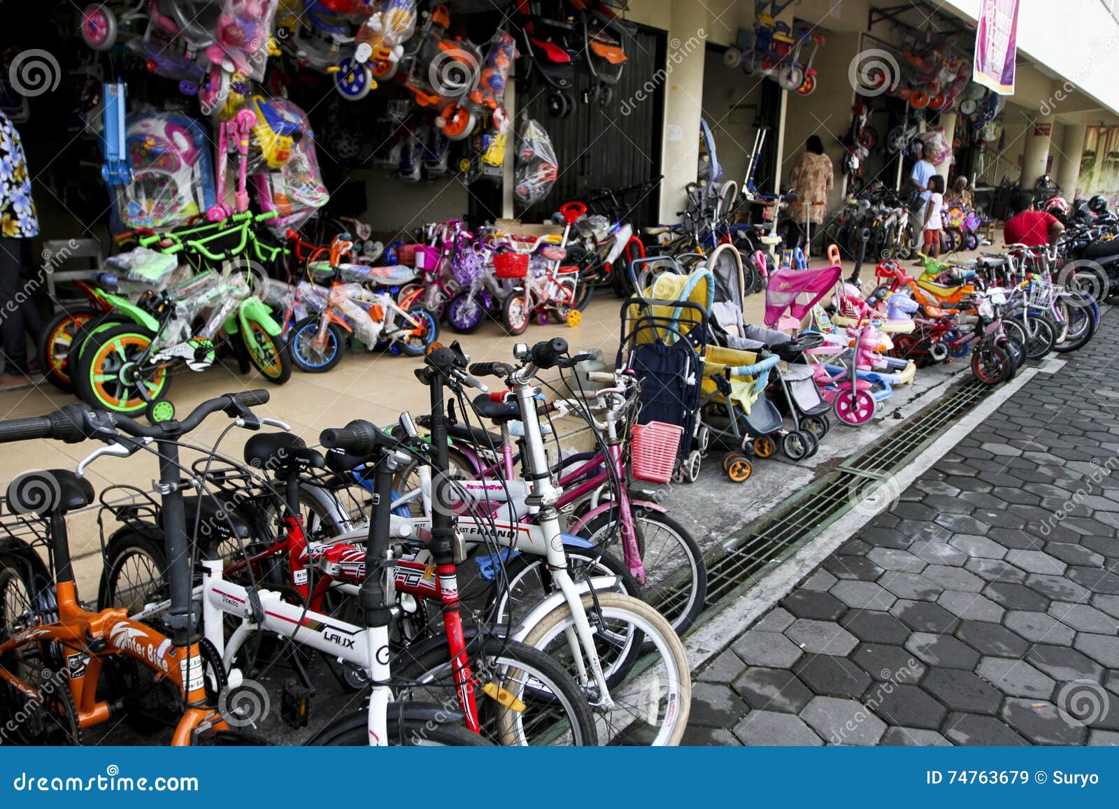 Bike shop editorial stock image. Image of vendors, sell - 74763679