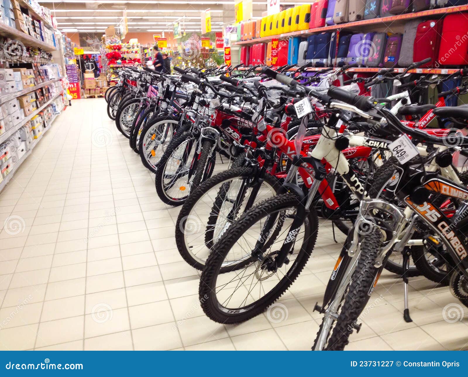 Bikes for sale editorial photography. Image of superstore 23731227