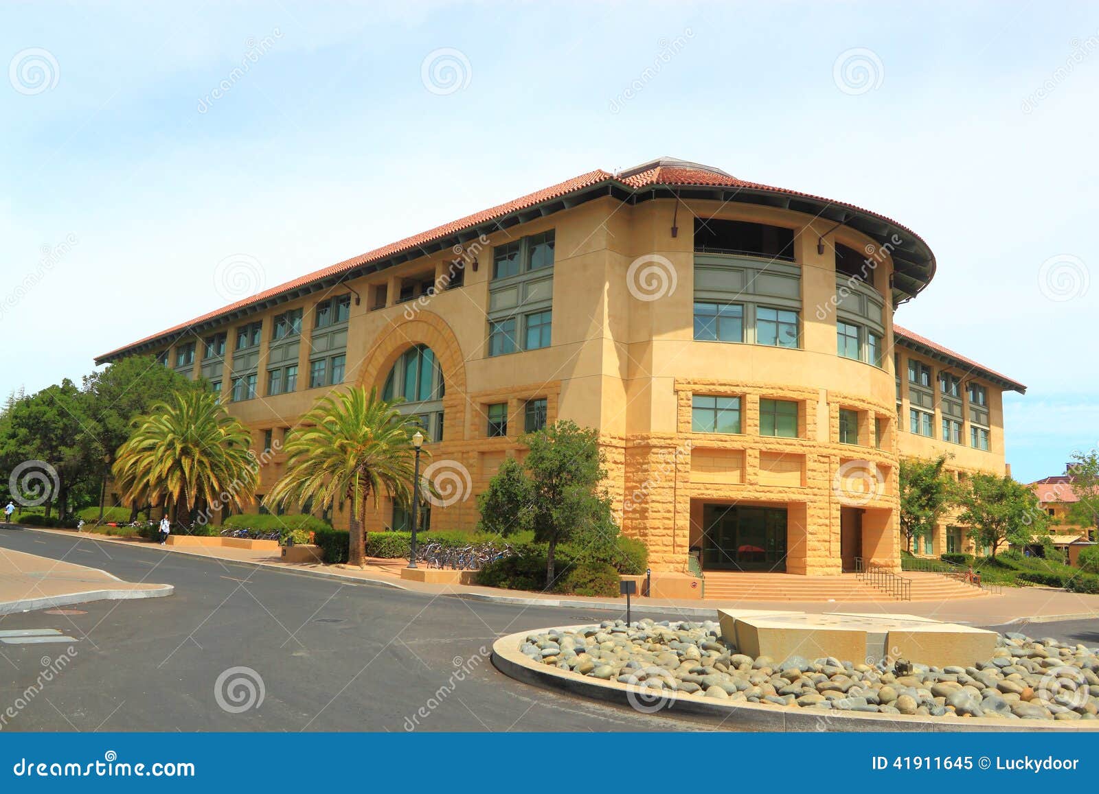 Bill Gates Computer Center imagen editorial. Imagen de puertas 41911645