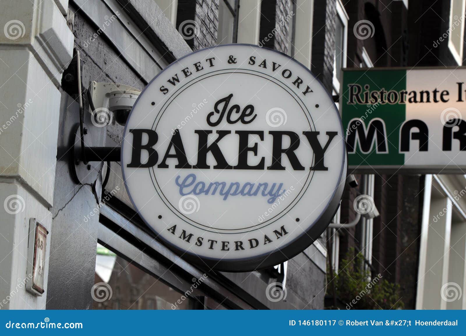 Billboard Ice Bakery Company在阿姆斯特丹荷兰2019年 图库摄影片 图片 包括有 墙壁, 两栖 146180117