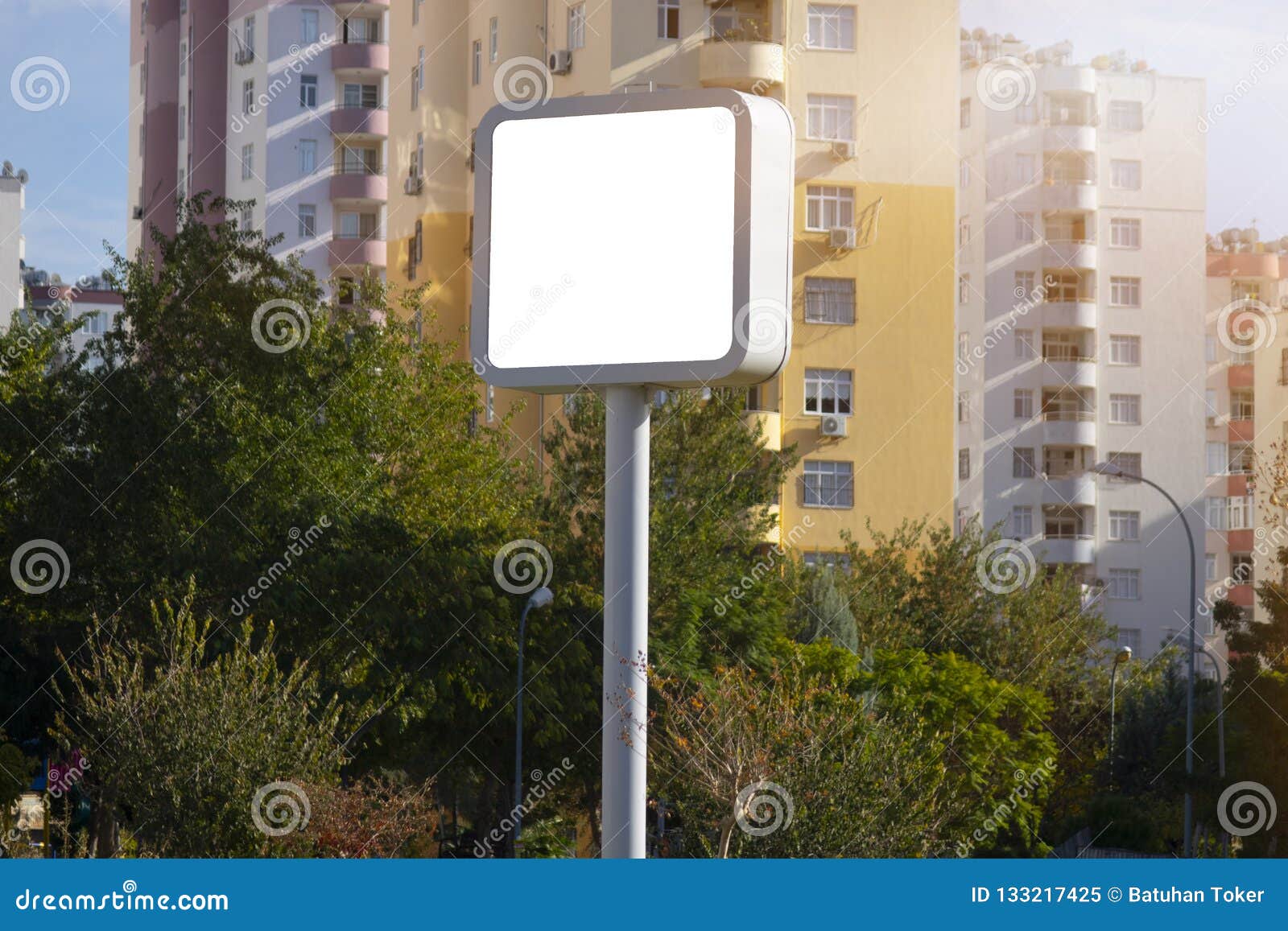 Download Billboard - Square Blank Billboard With Empty Screen And ...