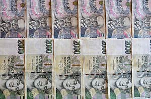 Billetes Checos 2000 Y 5000 Czk Doblados Lado Lado A Lado Foto De 