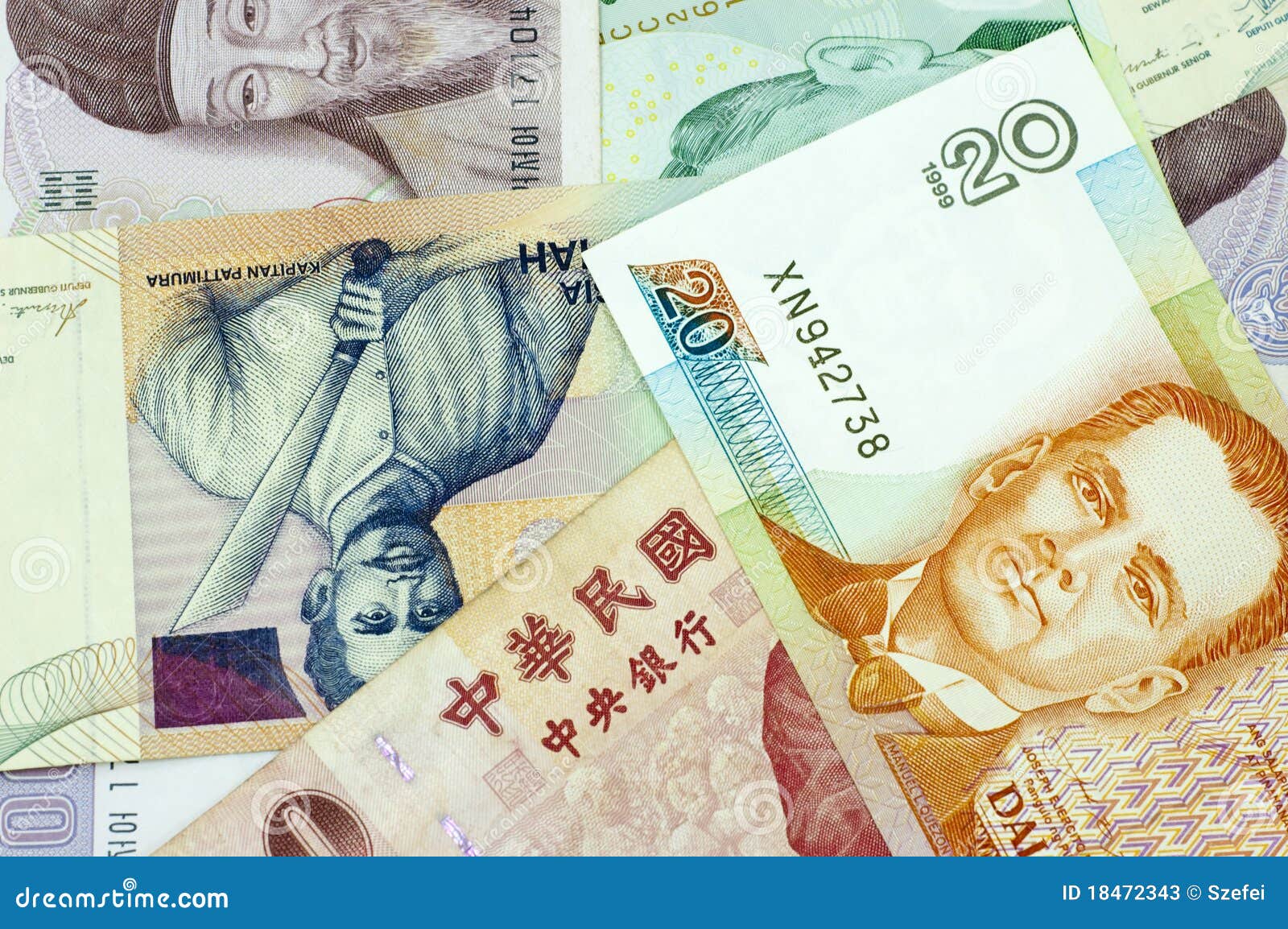 montón suéter Giro de vuelta Billetes De Banco De Países Asiáticos. Imagen de archivo - Imagen de  porcelana, billete: 18472343