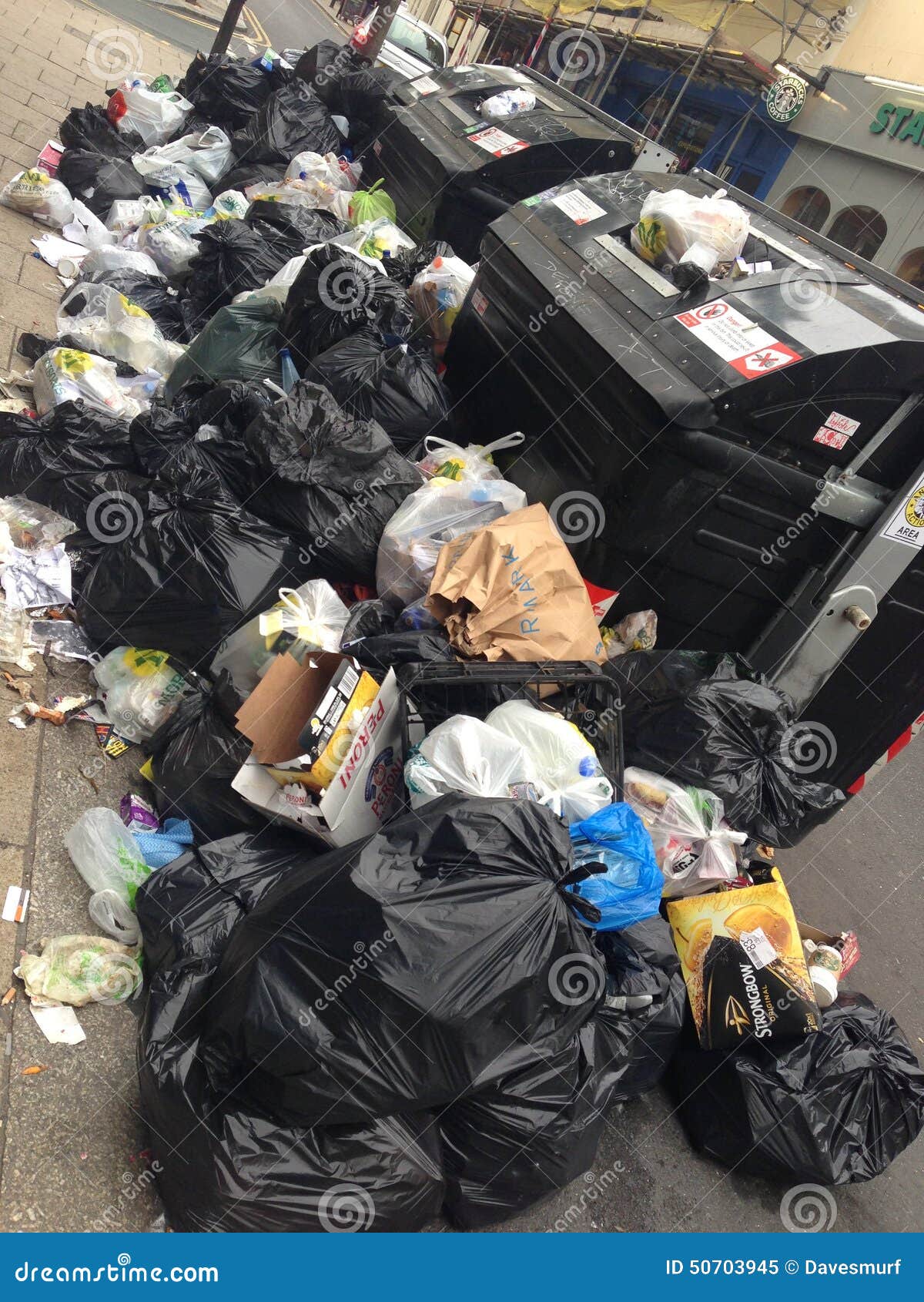 Bin strike editorial image. Image of mess, brighton, rubbish 50703945