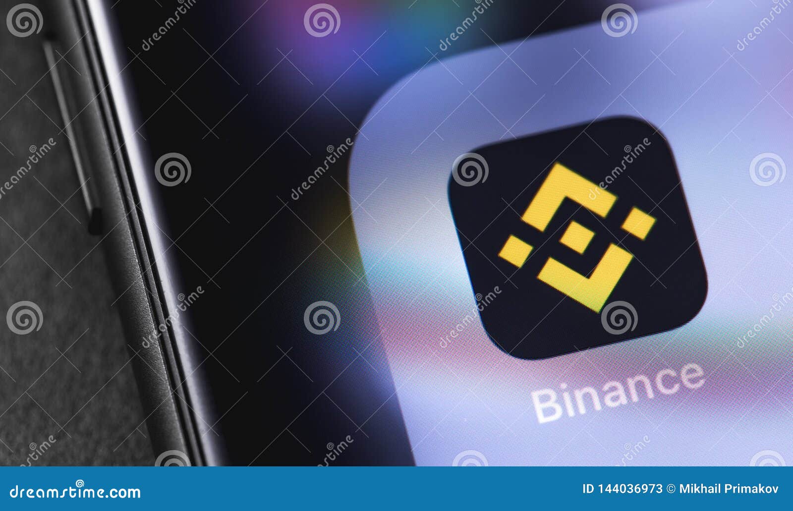 Binance App Logo : Binance Designs Themes Templates And Downloadable Graphic Elements On ...