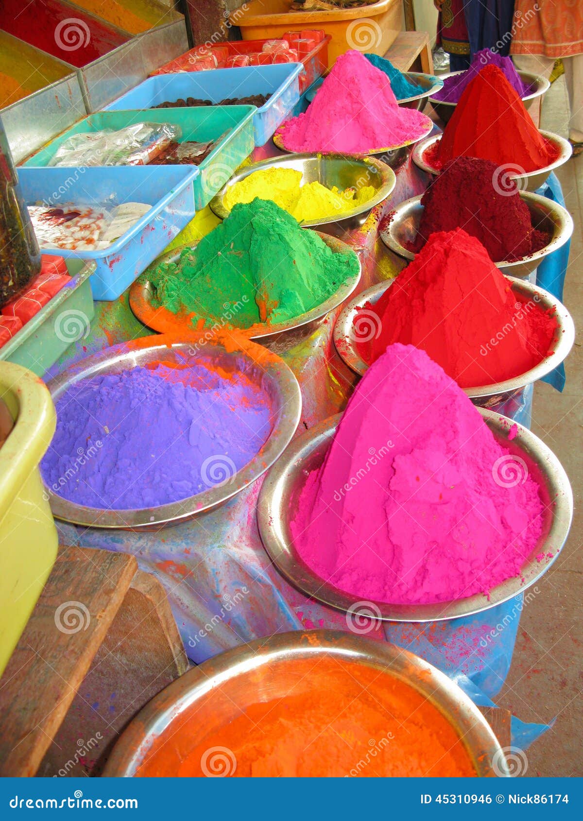 bindi dyes in an indian market