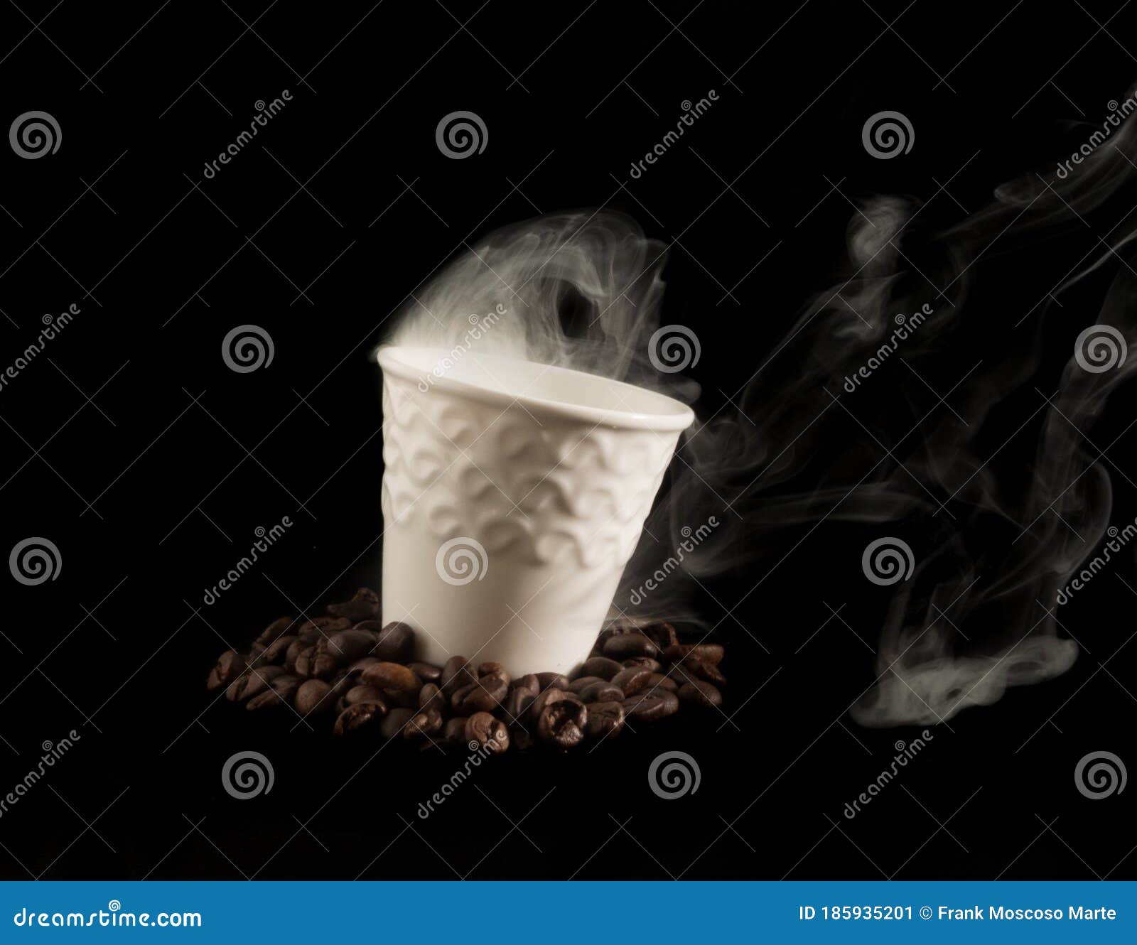 bio coffee mug with ideal smoke to start the morning