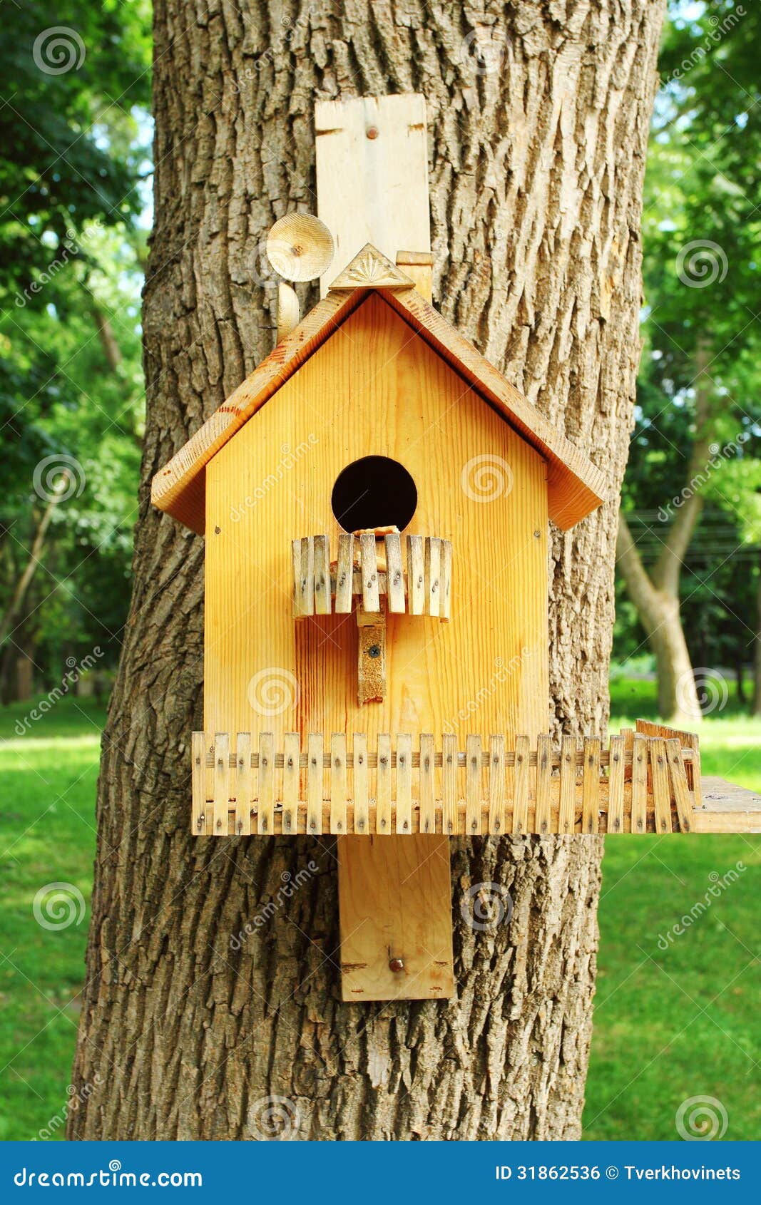 Birdhouse stock photo. Image of hanged, refuge, starlinghouse - 31862536 Birdhouse stock photo. Image of hanged, refuge, starlinghouse - 31862536