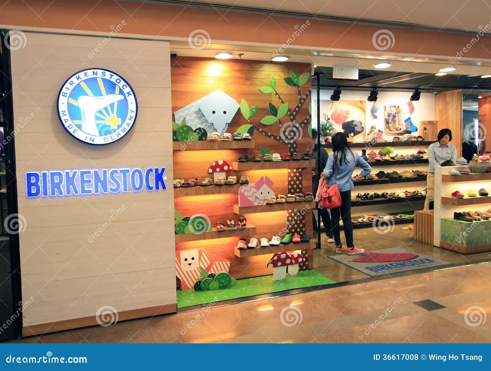 Birkenstock Sklep W Hong Kong - Obraz złożonej z kong: 36617008