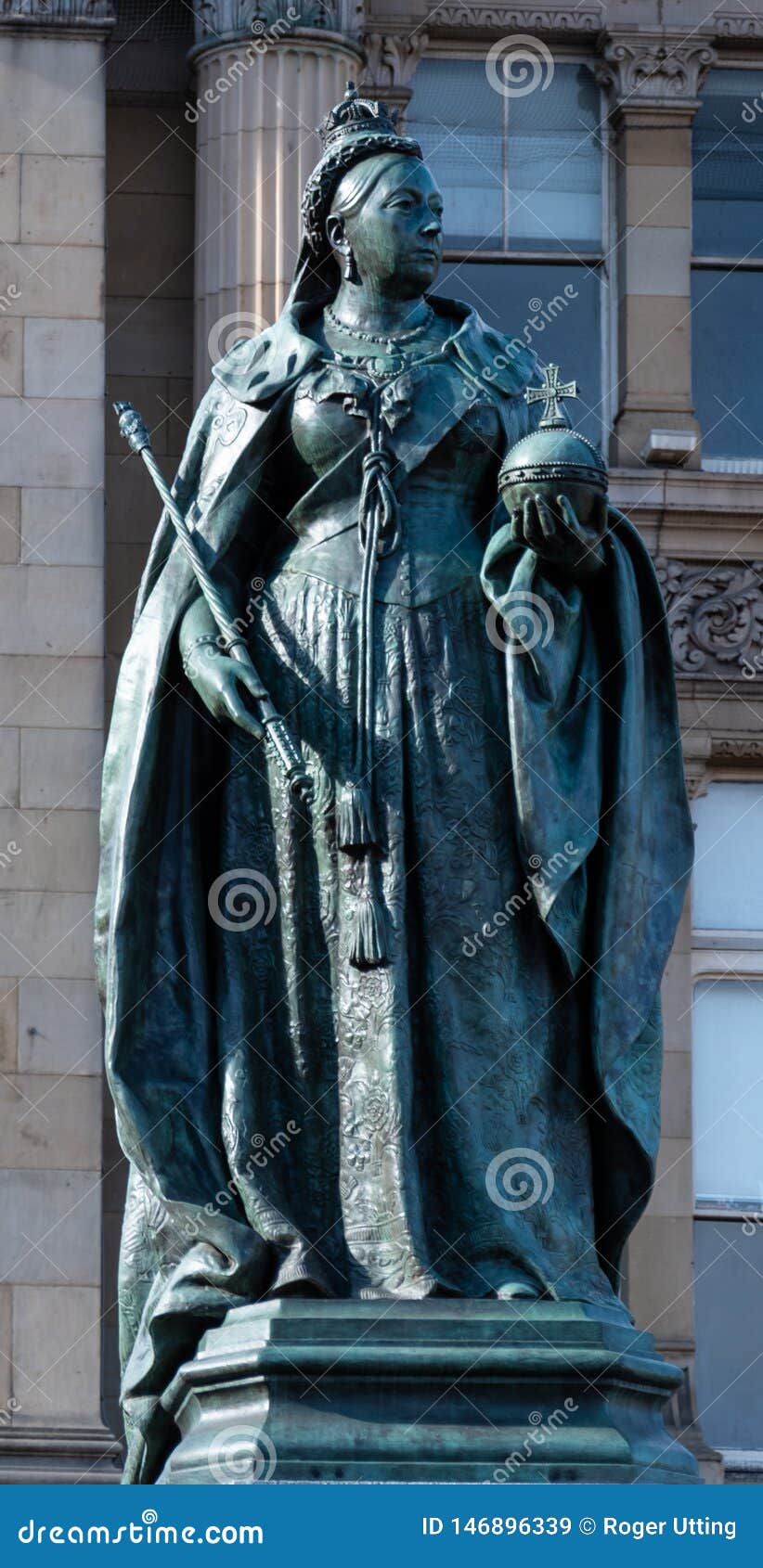 Queen Victoria Statue editorial stock image. Image of kingdom - 146896339