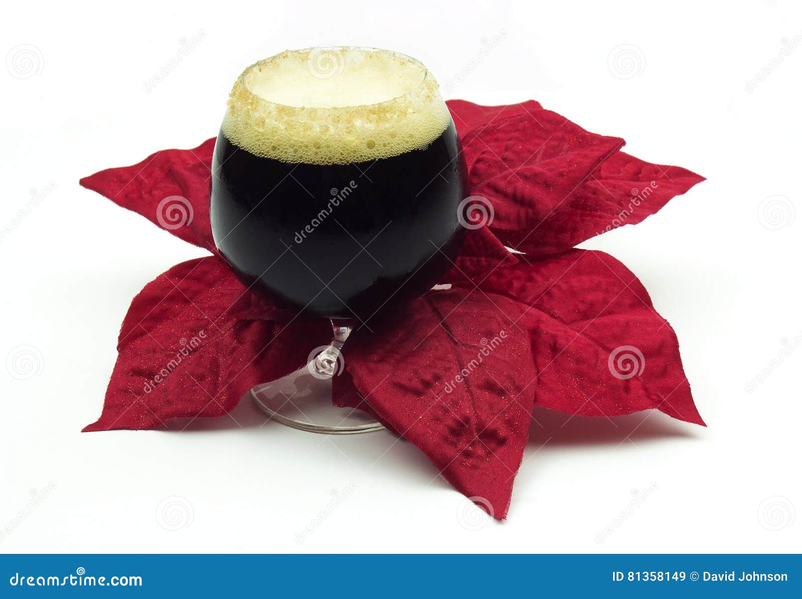 Stella Di Natale In Inglese.Birra Inglese Di Natale Che Si Siede In Una Stella Di Natale Immagine Stock Immagine Di Festive Ambrato 81358149