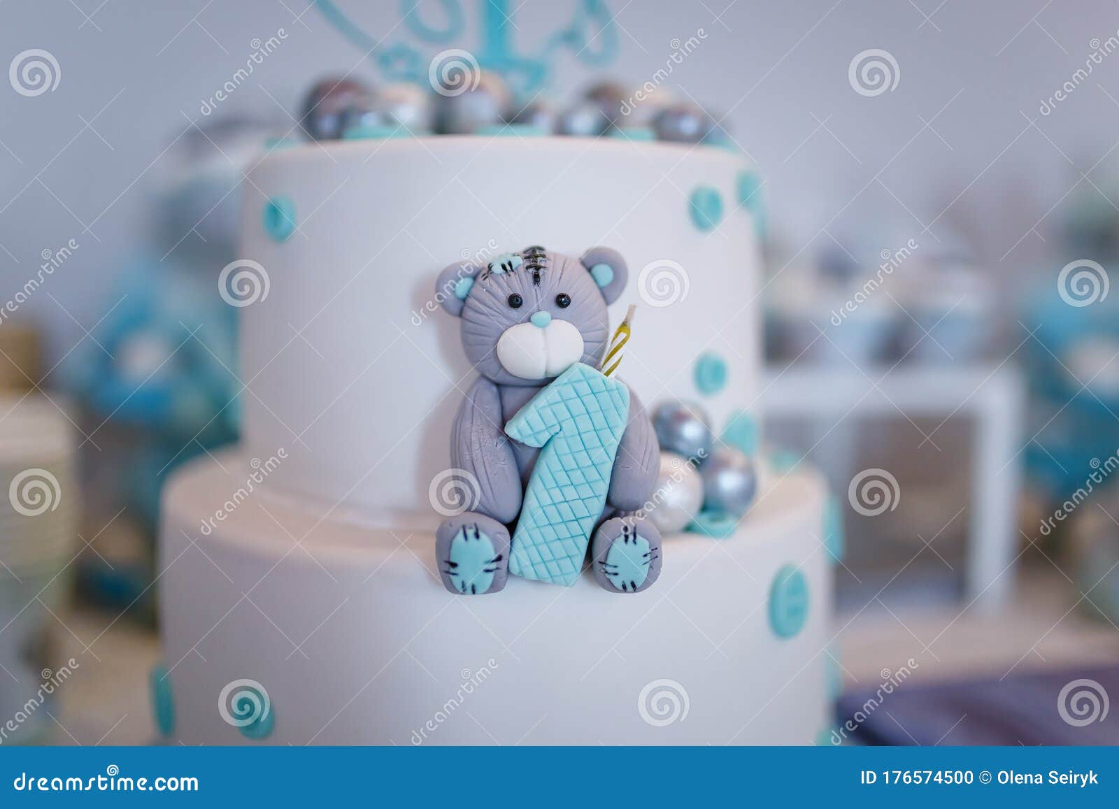164 Cartoon Boy Happy Birthday Cake Stock Photos - Free & Royalty-Free  Stock Photos from Dreamstime
