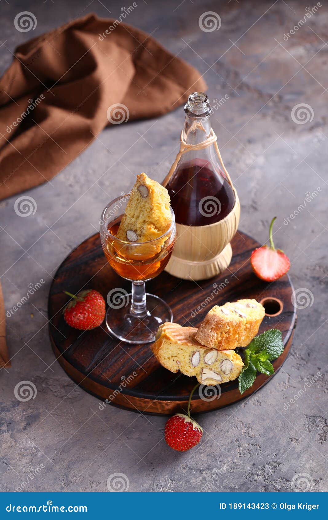 Biscotti cookies and wine stock image. Image of italy 189143423