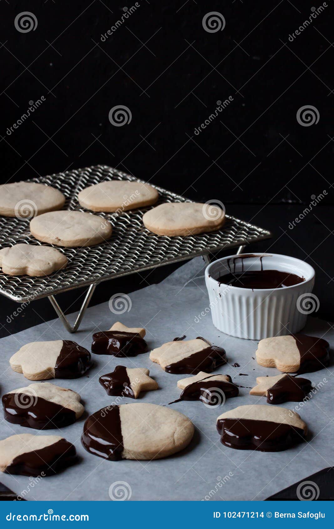 Biscuits Avec Du Chocolat Fondu, Fondue De Chocolat Photo stock Image