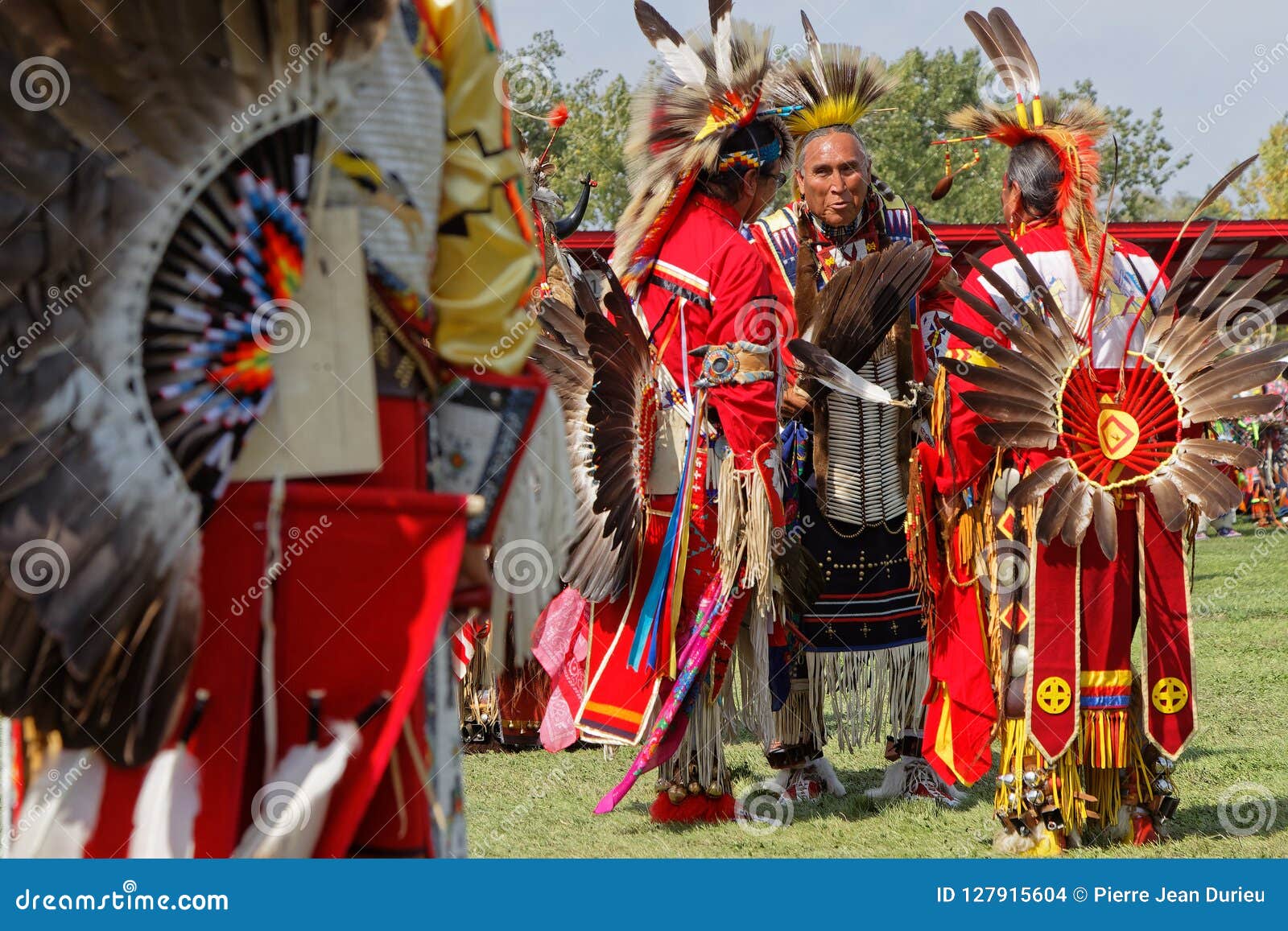 Meeting at the 49th Annual United Tribes Pow Wow Editorial Stock Image