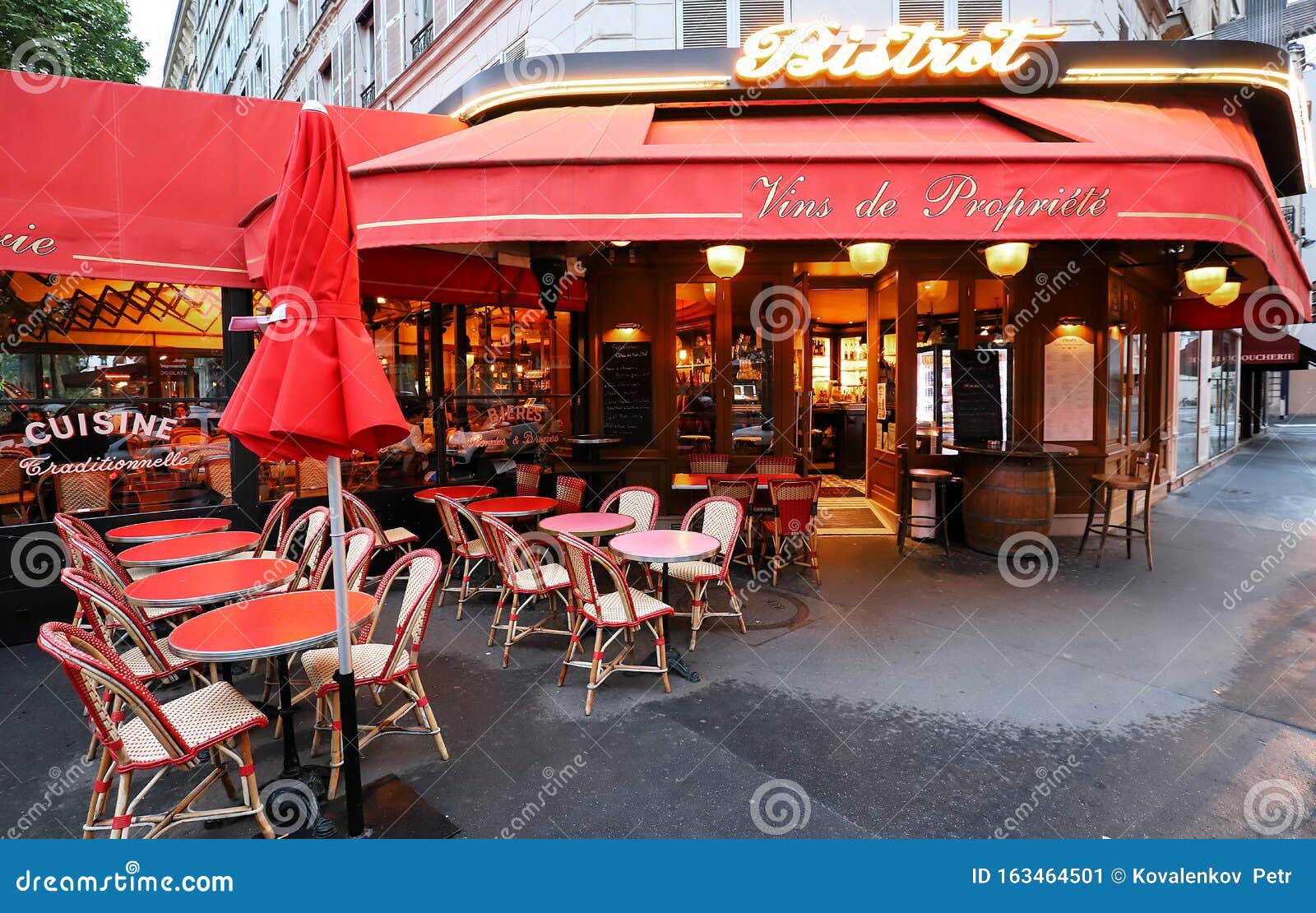 Bistrot is Traditional French Cafe Located on Boulevard De Port Royal ...