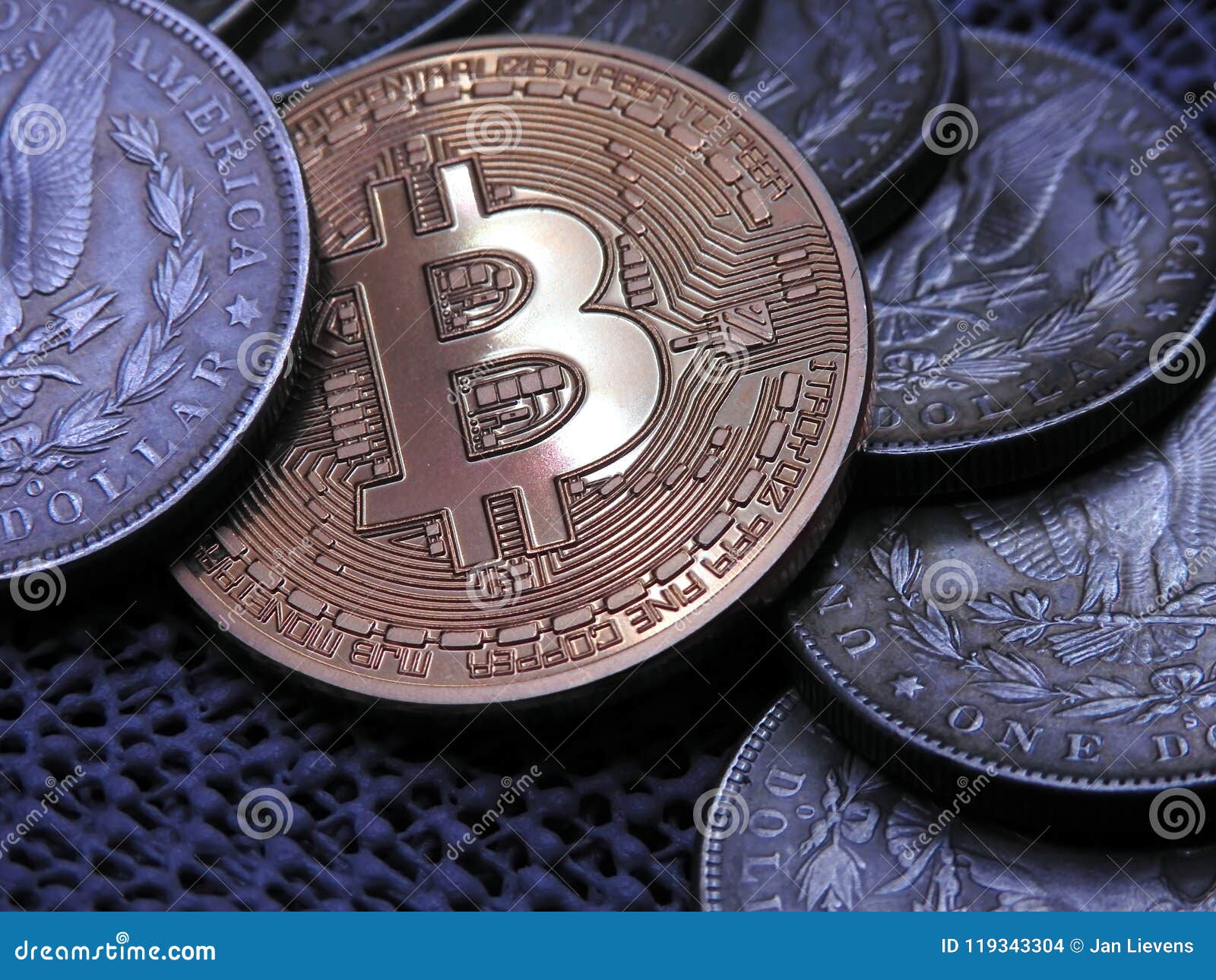 Старые bitcoin скачать тотал биткоин