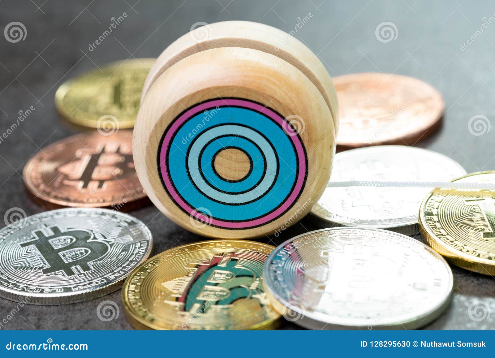 Bitcoin Market Price Yoyo Effect Swing Up And Down Cryptocurrency - 