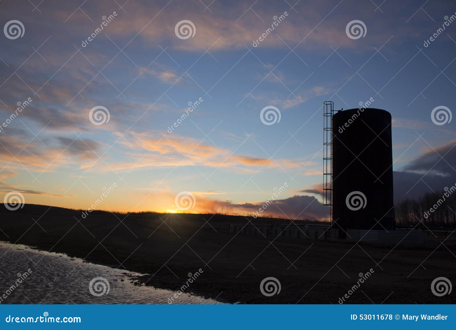 bitumen oil storage tank