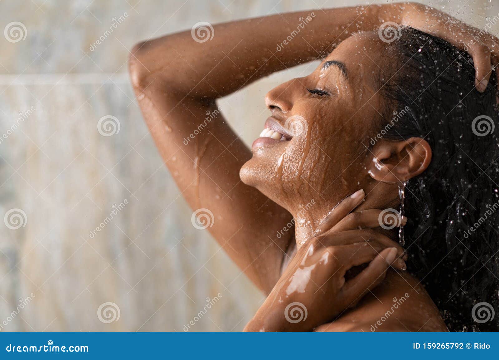 Pics Of Girls In Shower