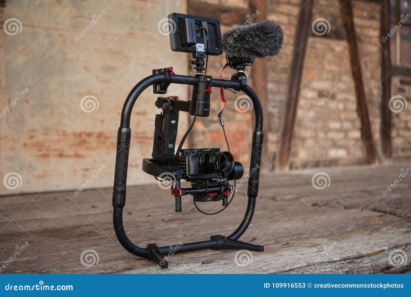 Black Camera With Stand Picture. Image: 109916553