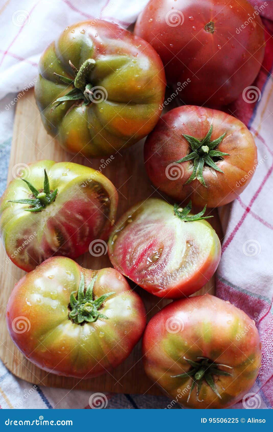 158 Black Brandywine Tomato Royalty-Free Images, Stock Photos