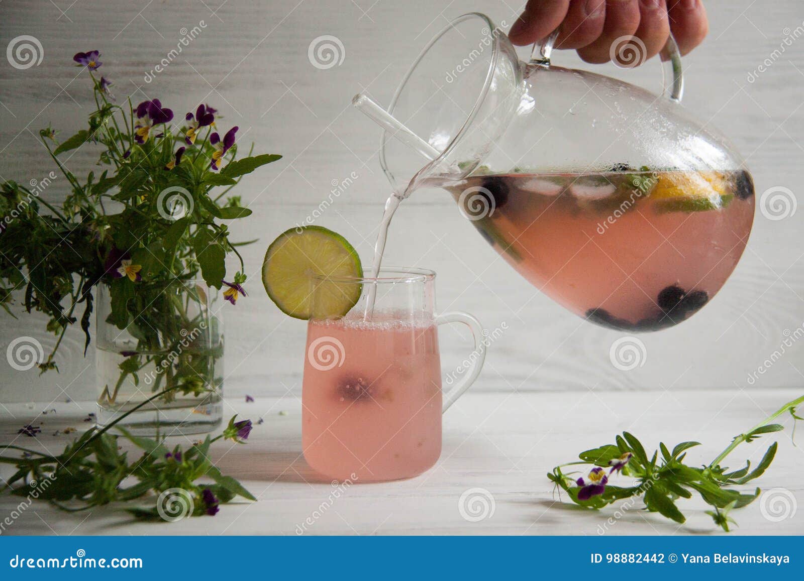 black currant lemonade