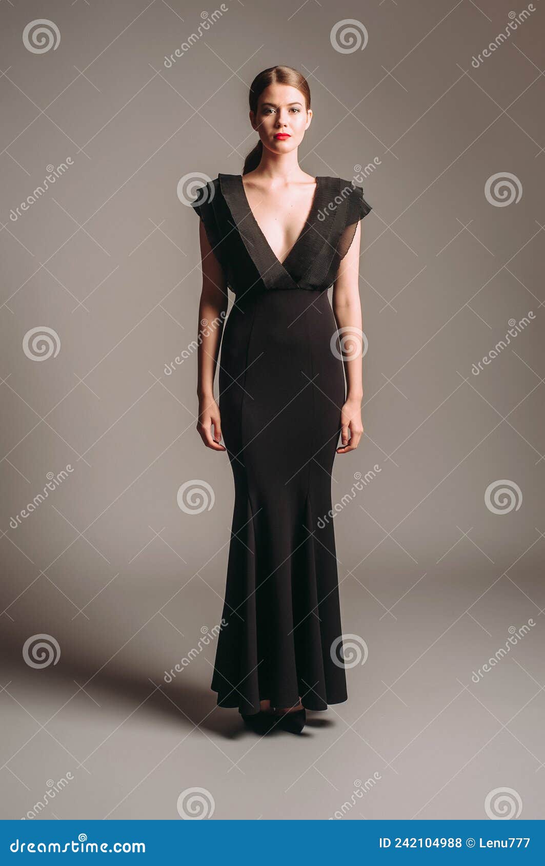 Sleeveless Crinkle Rhinestone Waist Gown- Formal Gown – SleekTrends