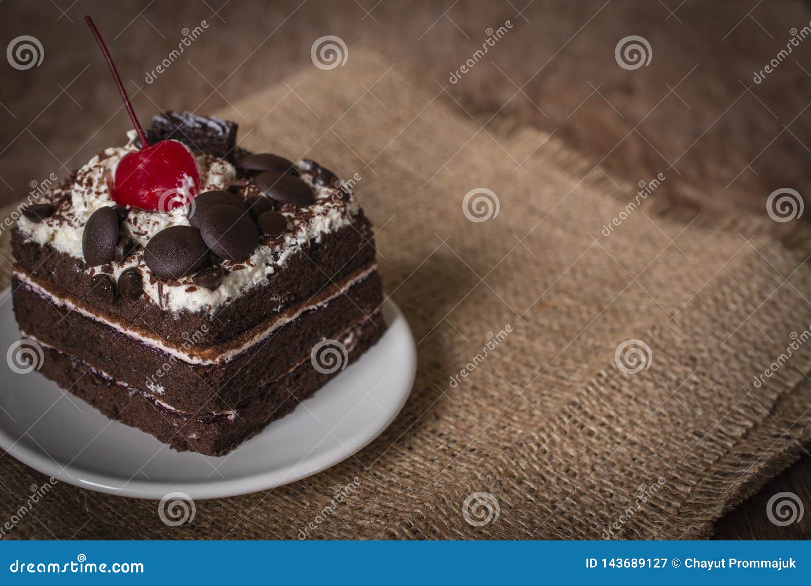 Happy Birthday Black Background Hd Wallpaper | Happy birthday cake  pictures, Birthday cake pictures, Happy birthday cake images