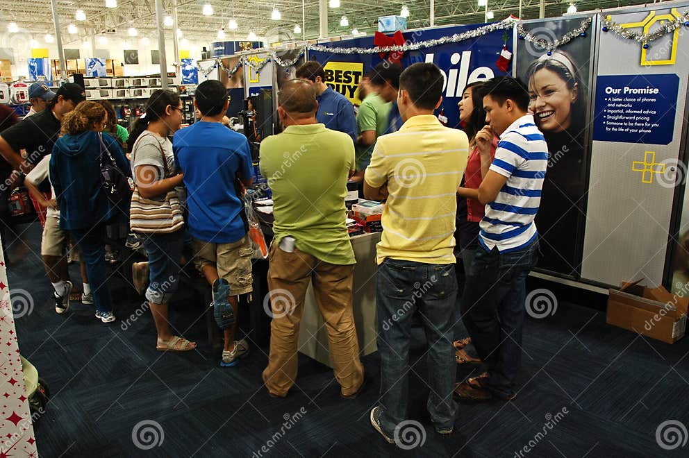 Black Friday at Best Buy editorial image. Image of mobile 7271135