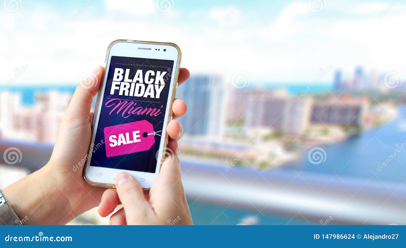 Marketing Digital: Adsmovil: La publicidad móvil obtiene 3,5 veces más atención durante el Black Friday y Navidad